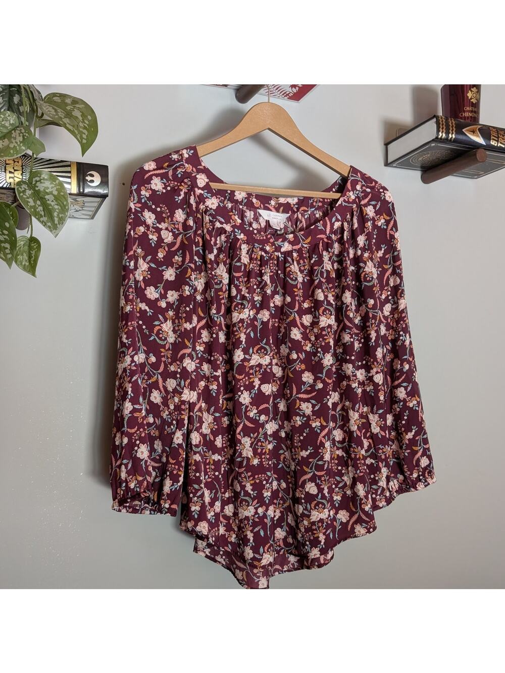 LC Lauren Conrad | Floral Maroon 3/4 Sleeve Flowy Lightweight Blouse | Medium